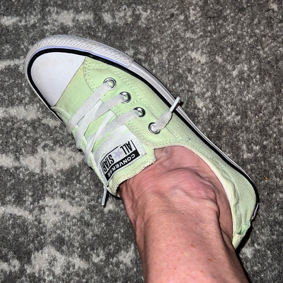 Women’s Chuck Taylor Converse - Picture 5 of 6